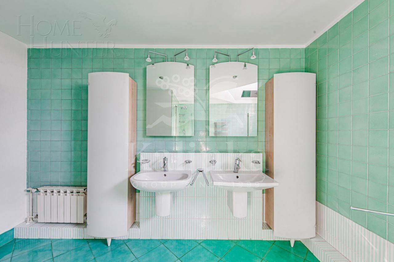 2-этажный коттедж 350 м² с отделкой