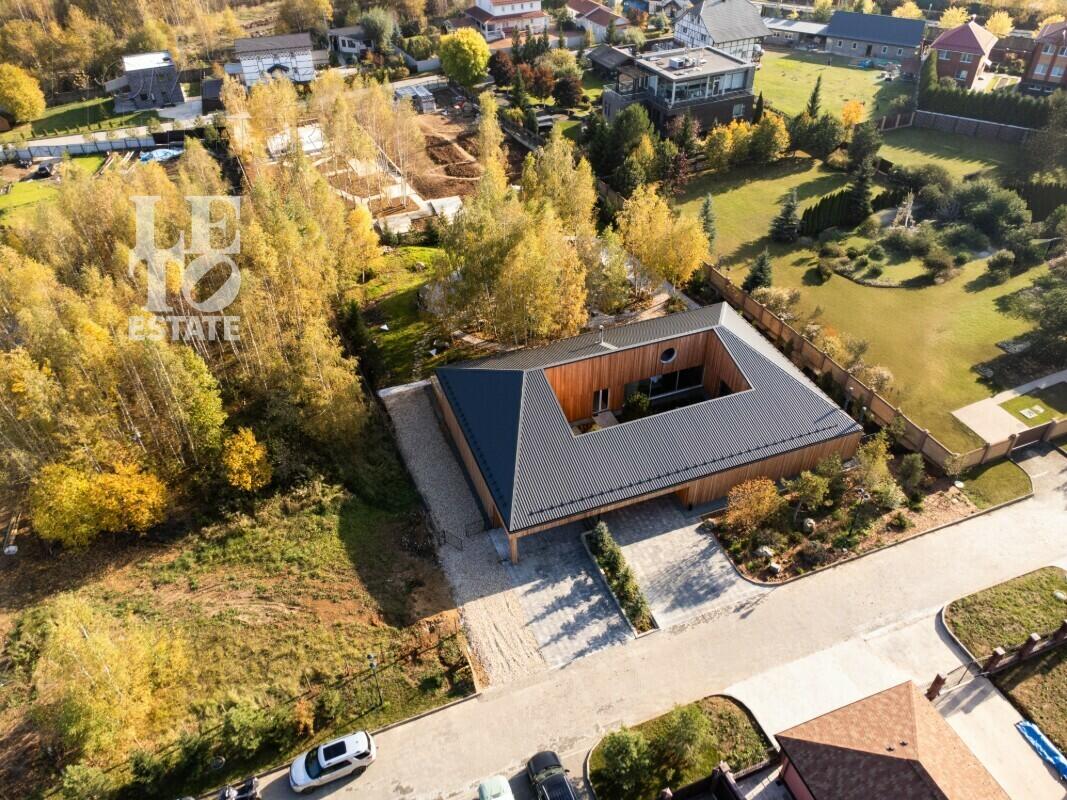 1-этажный коттедж 380 м² с отделкой