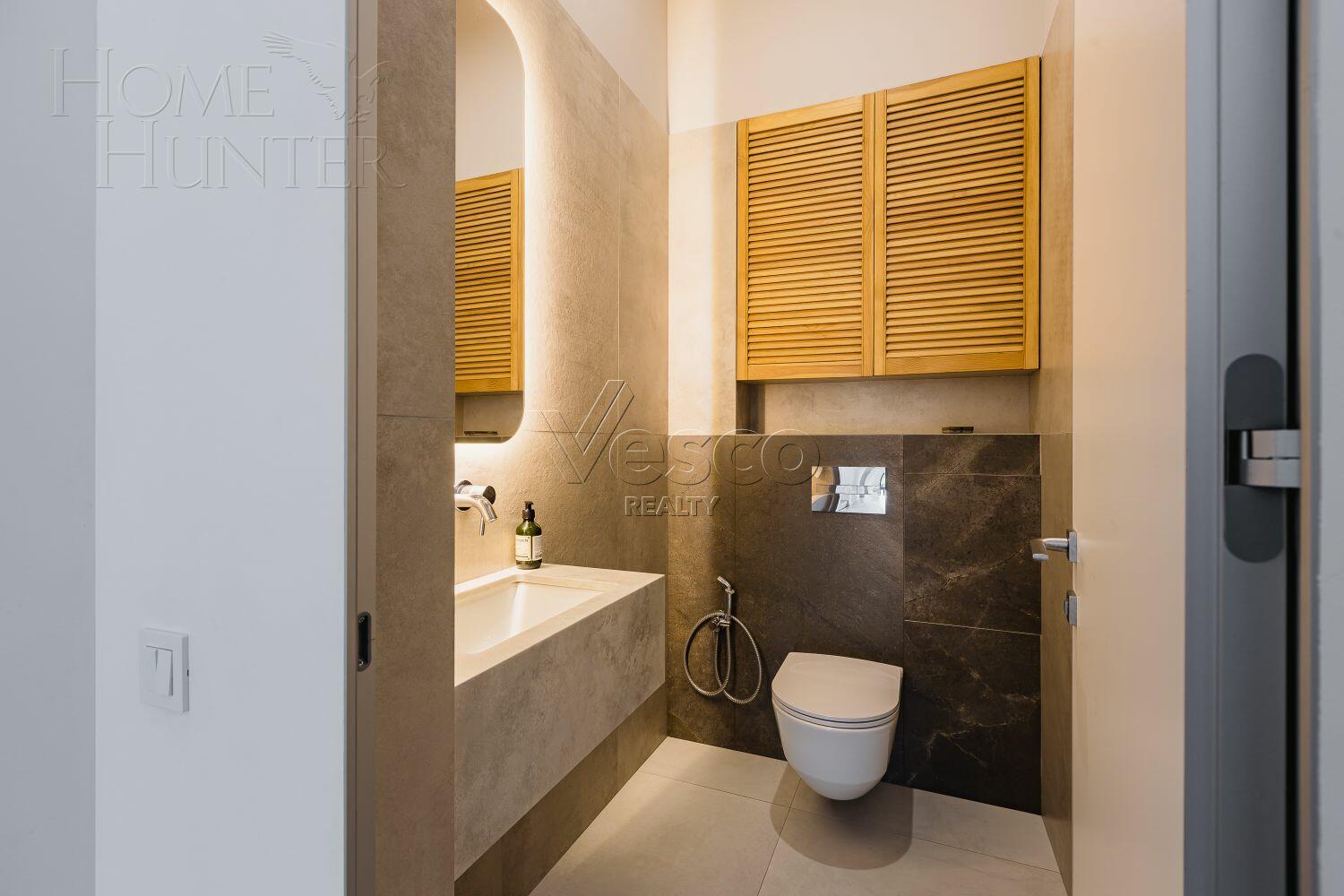 2-этажный коттедж 350 м² с отделкой