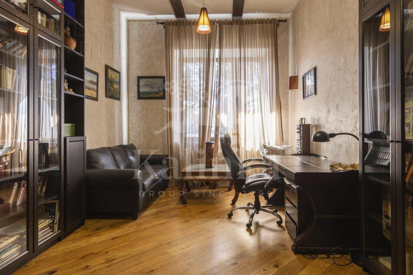2-этажный коттедж 600 м² с отделкой