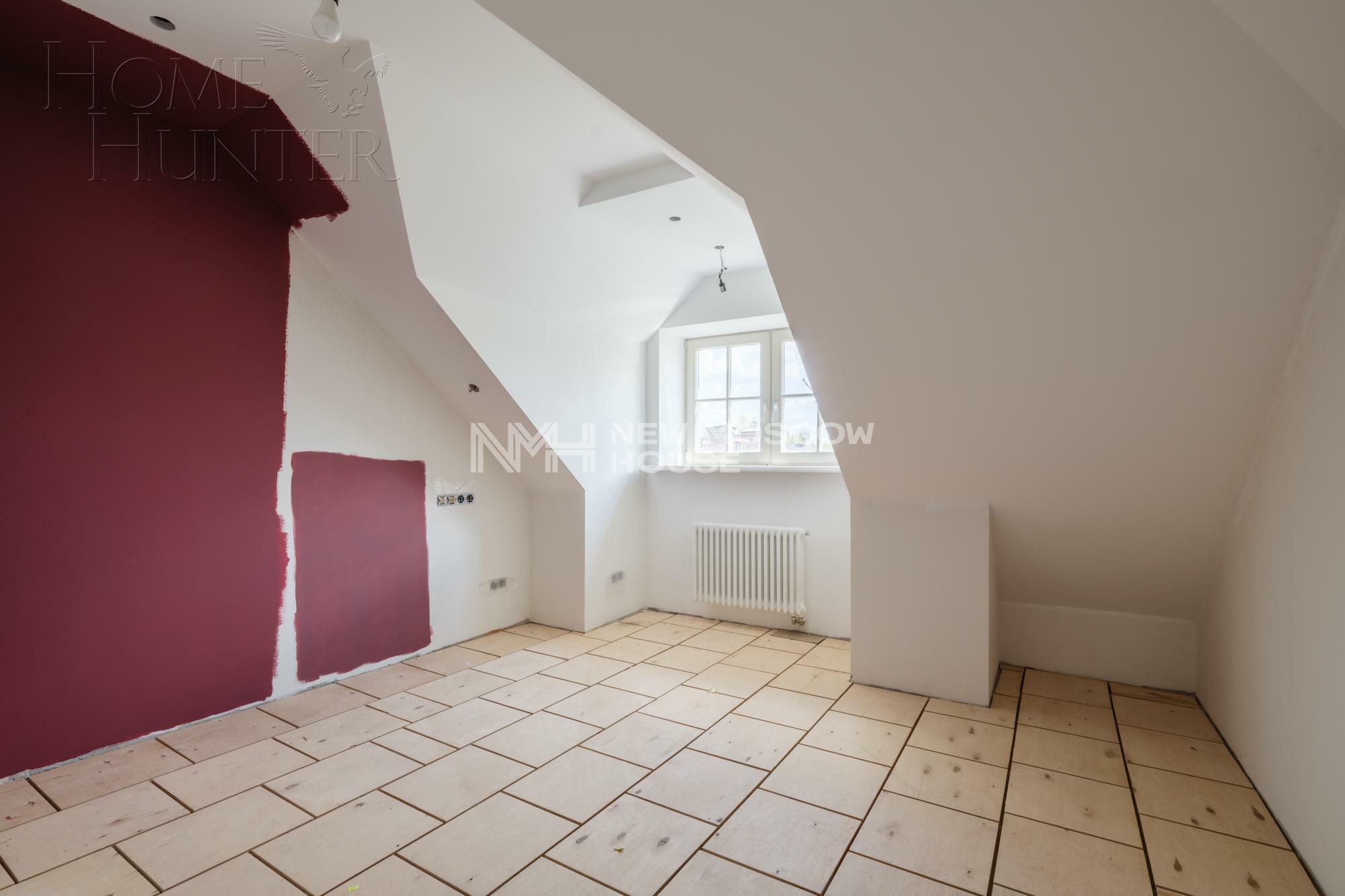 3-этажный коттедж 2 200 м² без отделки