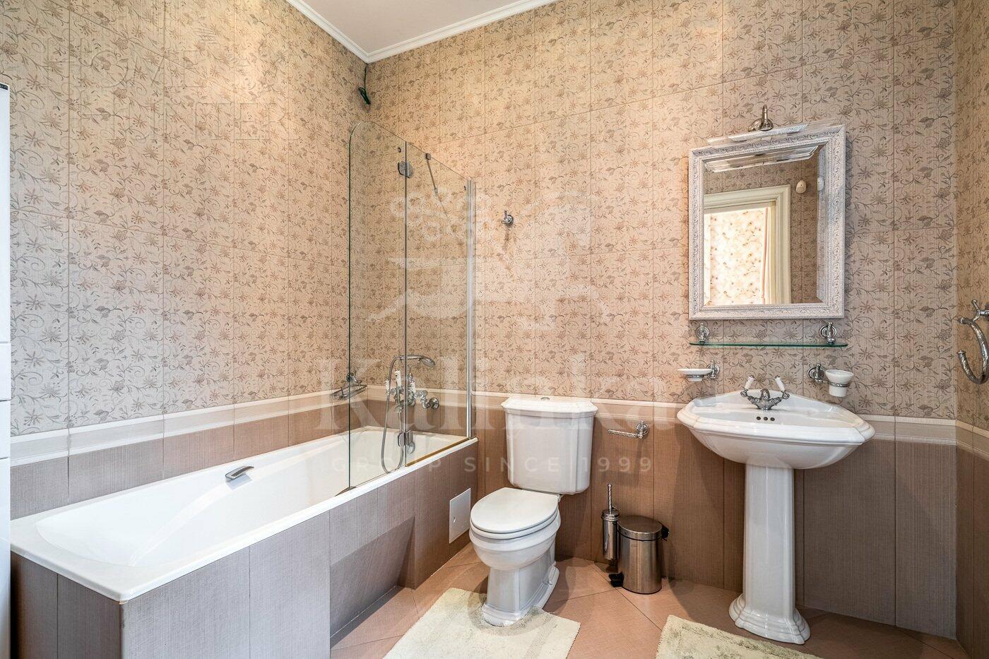 2-этажный коттедж 1 122 м² с отделкой