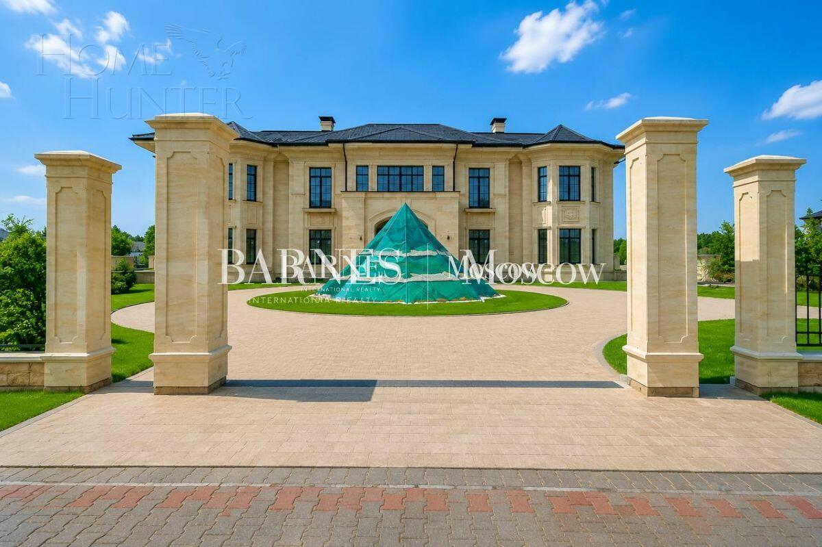 2-этажный коттедж 3 600 м² без отделки
