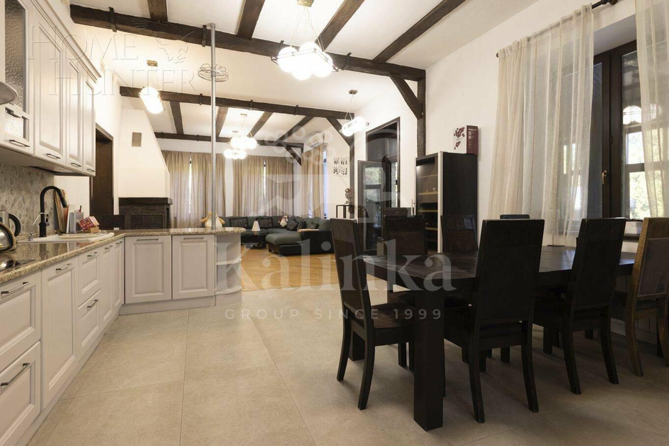 2-этажный коттедж 600 м² с отделкой