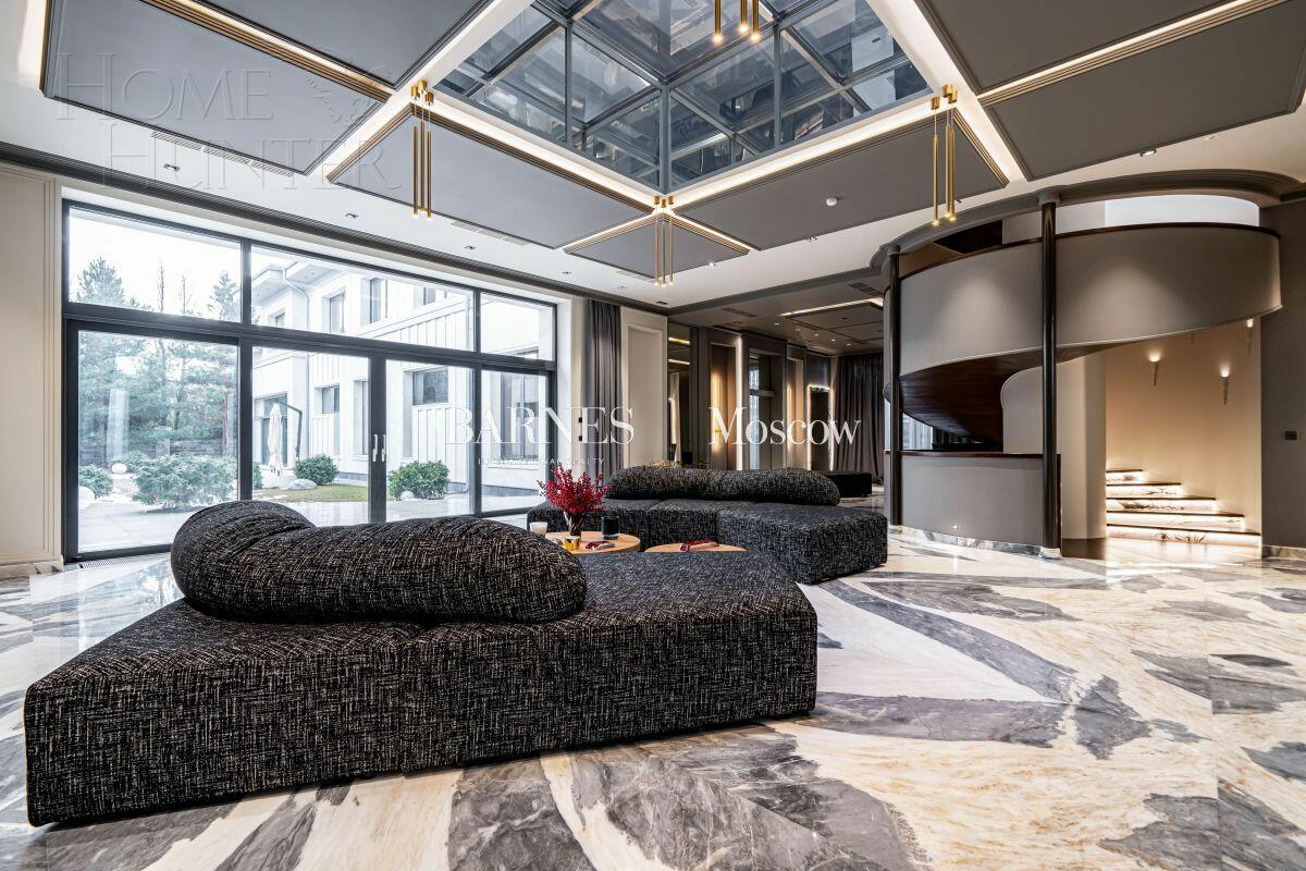2-этажный коттедж 2 430 м² с отделкой