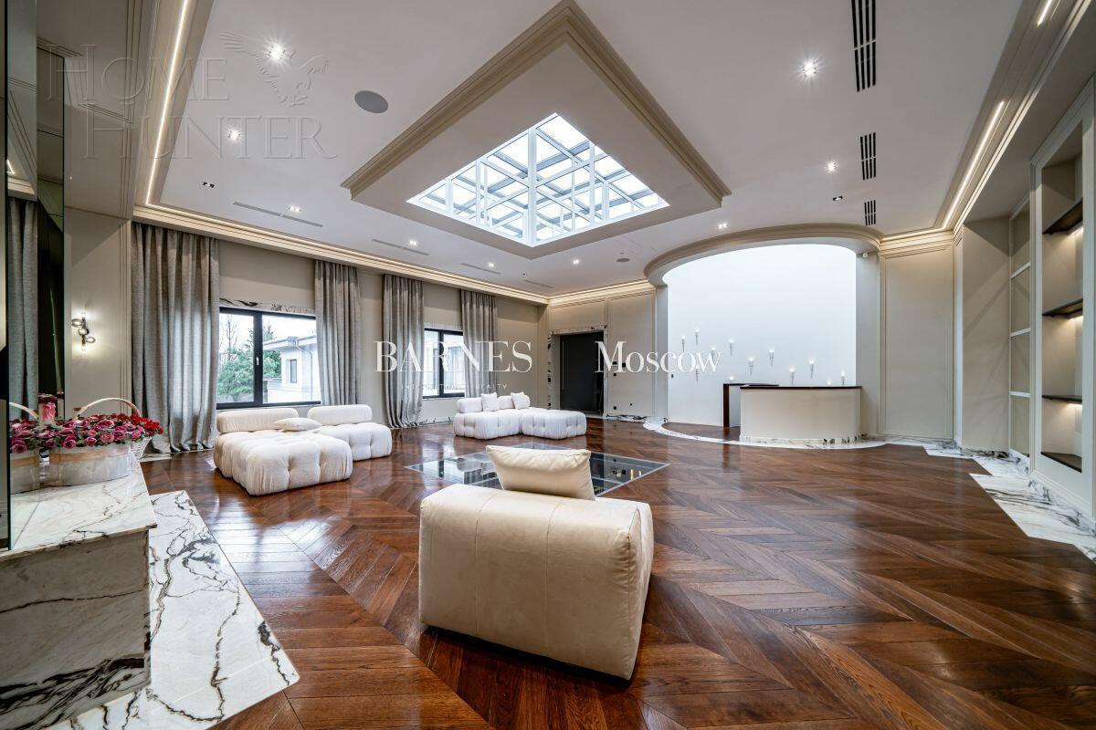 2-этажный коттедж 2 430 м² с отделкой