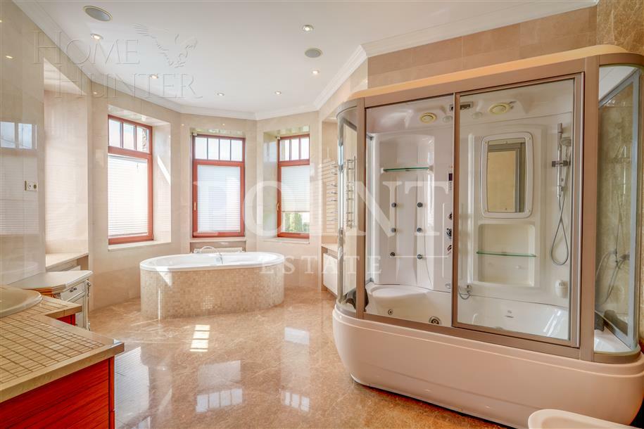 2-этажный коттедж 1 378 м² с отделкой