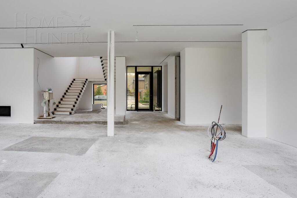 2-этажный коттедж 650 м² без отделки