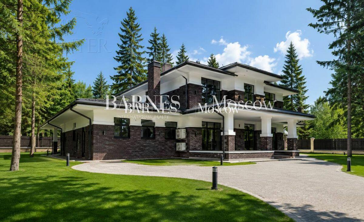 2-этажный коттедж 504 м² с отделкой