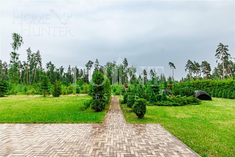 2-этажный коттедж 750 м² без отделки