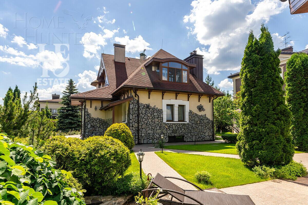 2-этажный коттедж 734.2 м² с отделкой