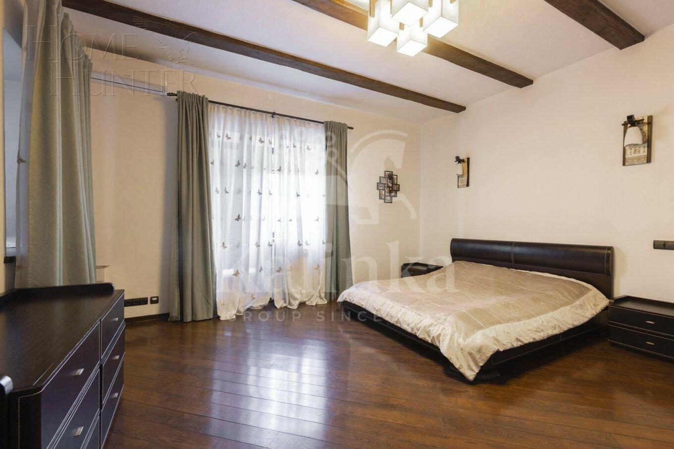 2-этажный коттедж 600 м² с отделкой