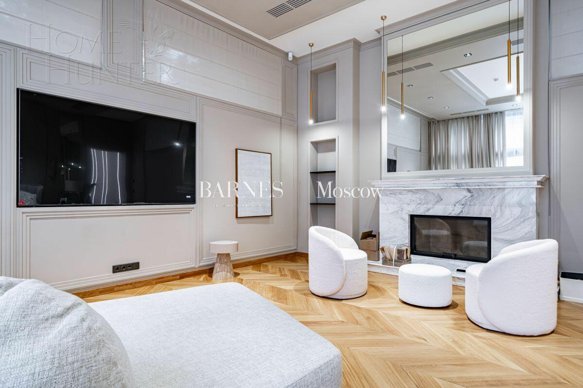 2-этажный коттедж 2 430 м² с отделкой