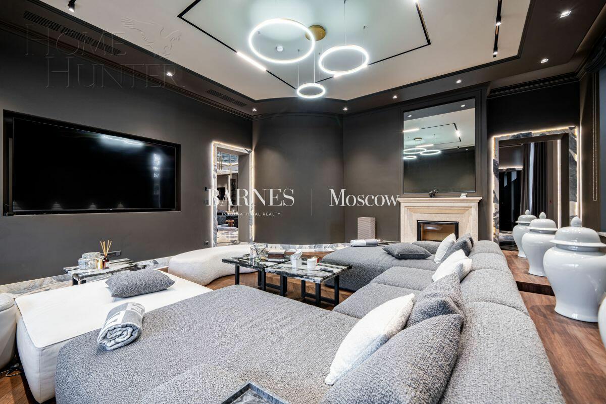 2-этажный коттедж 2 430 м² с отделкой
