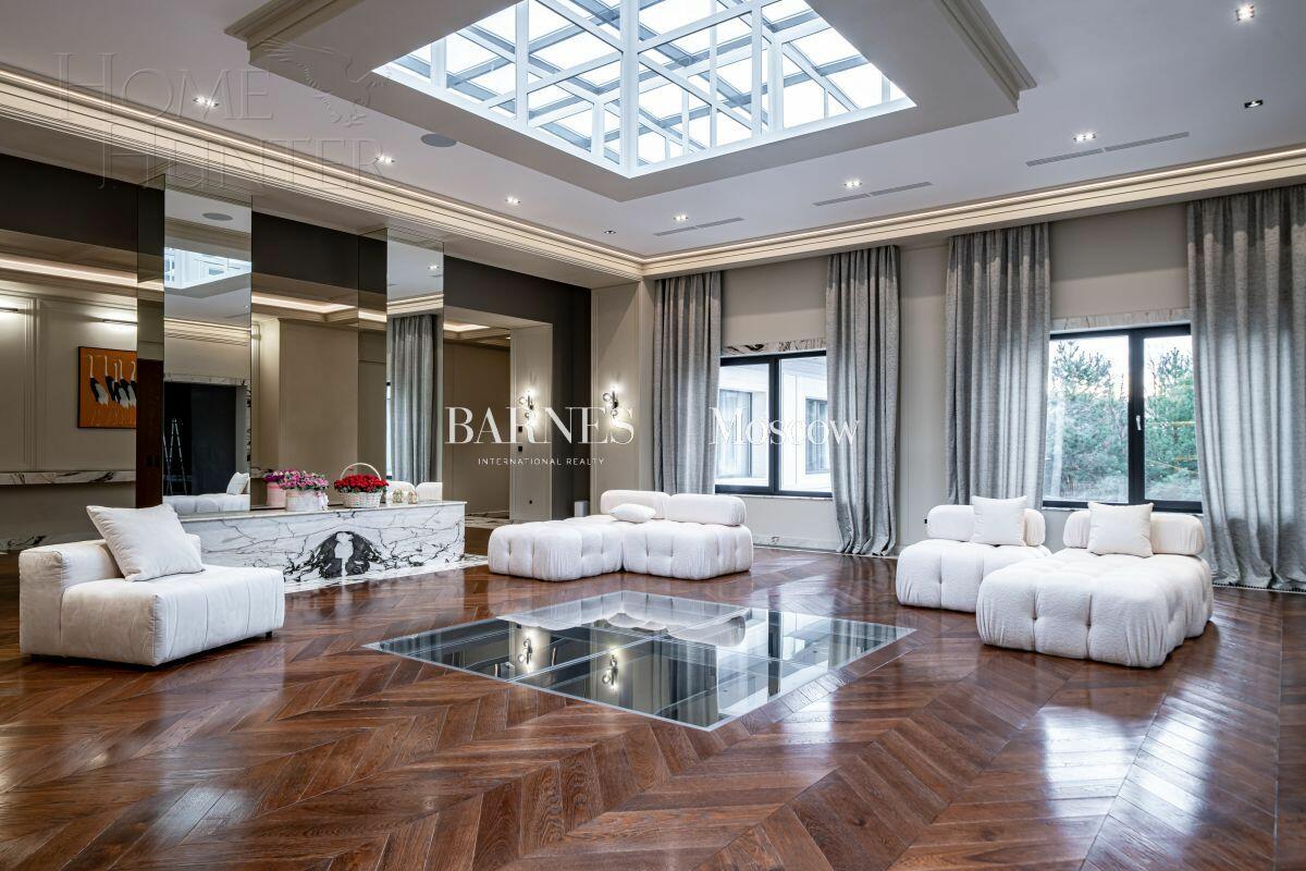 2-этажный коттедж 2 430 м² с отделкой