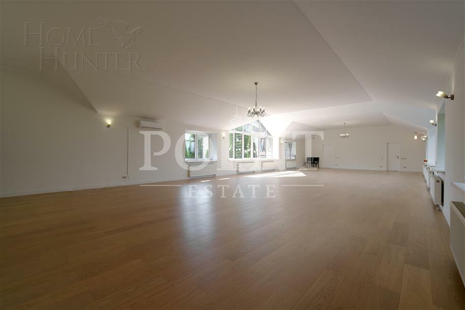 2-этажный коттедж 1 378 м² с отделкой