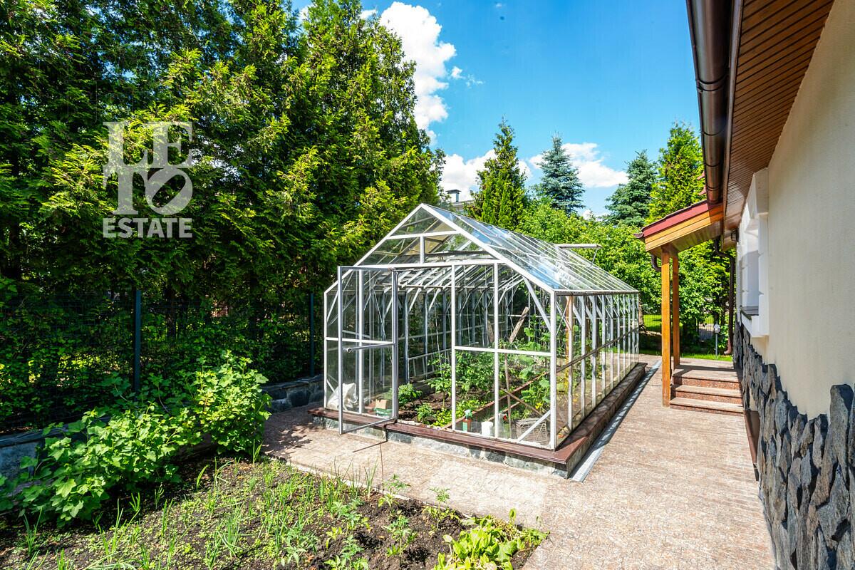 2-этажный коттедж 734.2 м² с отделкой