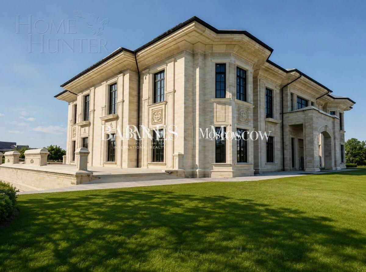 2-этажный коттедж 3 600 м² без отделки