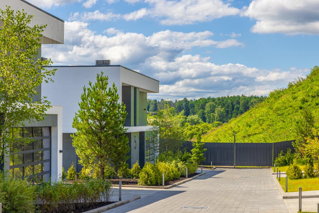 2-этажный коттедж 384 м² с отделкой