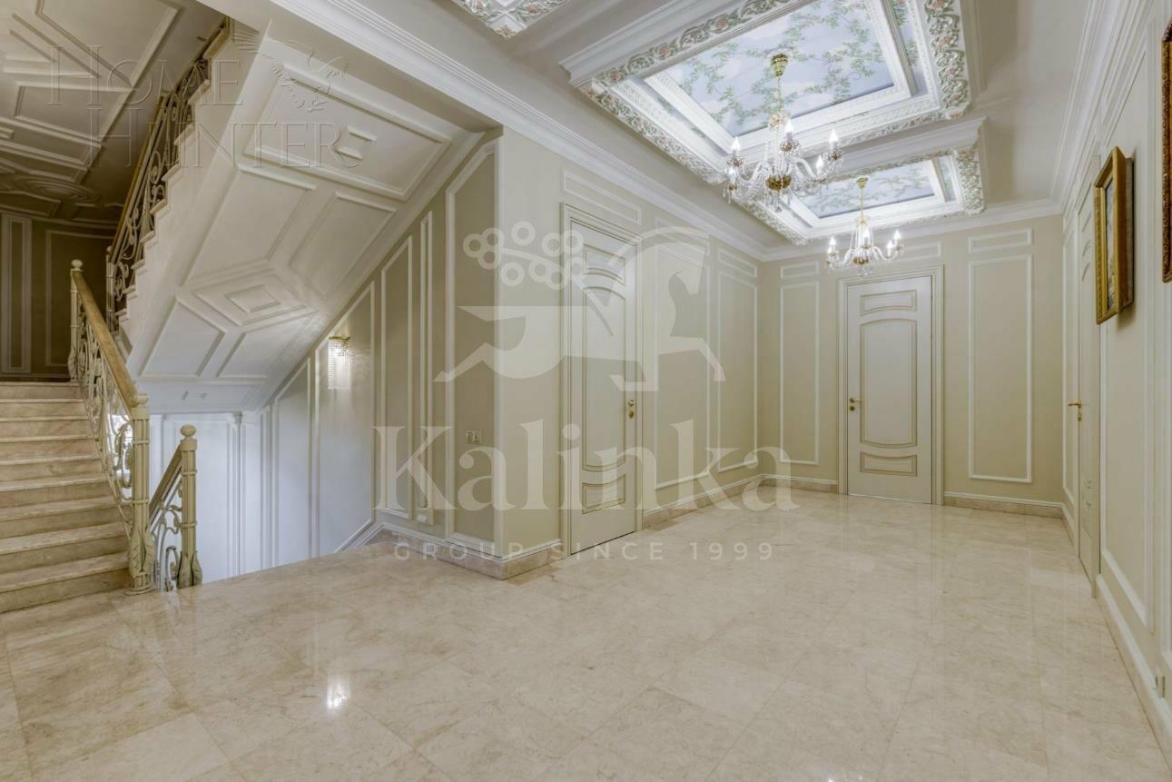 2-этажный коттедж 1 020 м² с отделкой