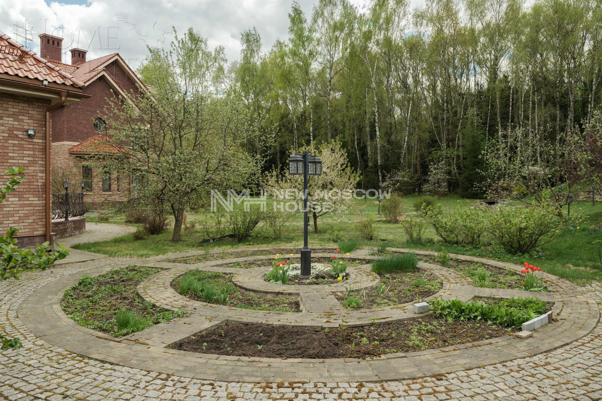 3-этажный коттедж 962 м² с отделкой