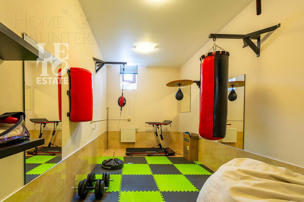2-этажный коттедж 734.2 м² с отделкой