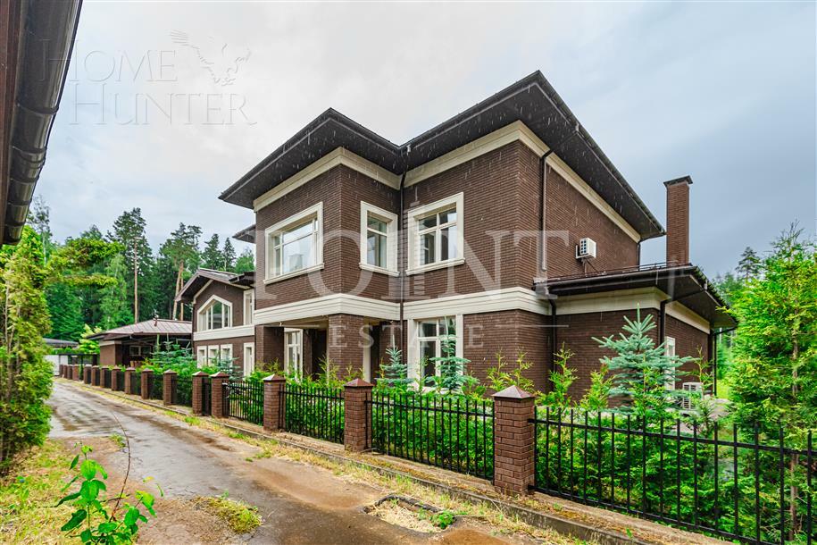 2-этажный коттедж 750 м² без отделки