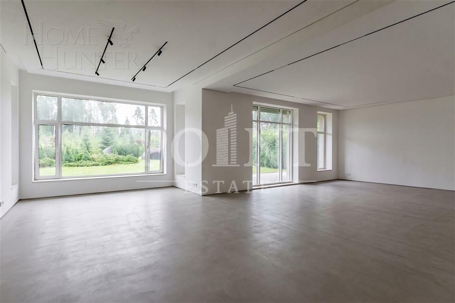 2-этажный коттедж 750 м² без отделки