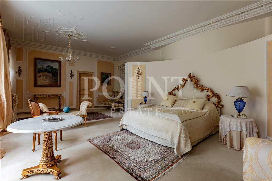 2-этажный коттедж 2 500 м² с отделкой