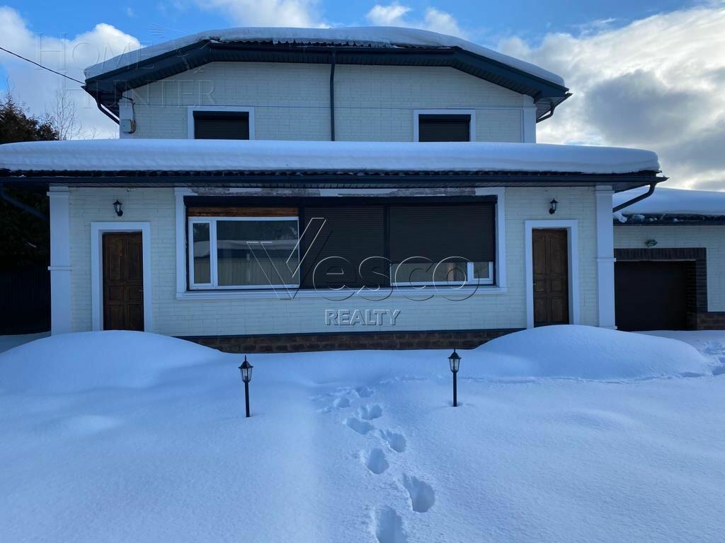 3-этажный коттедж 1 180 м² с отделкой