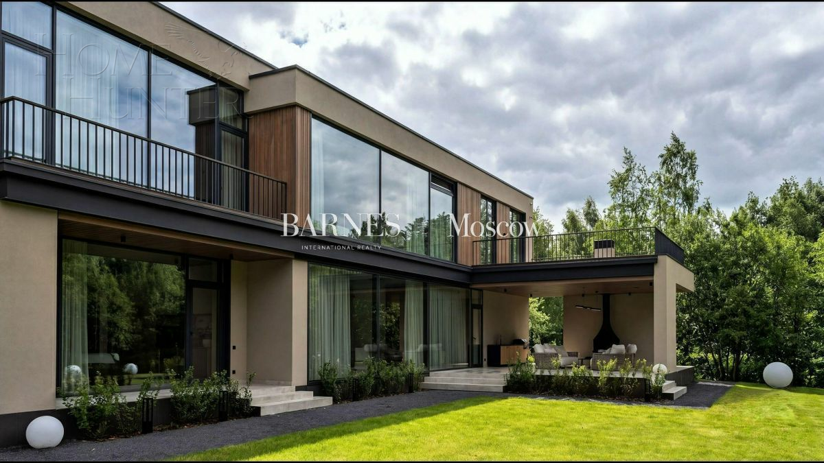 2-этажный коттедж 627.5 м² с отделкой