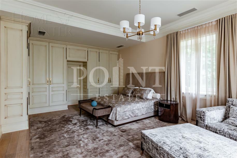 2-этажный коттедж 2 500 м² с отделкой