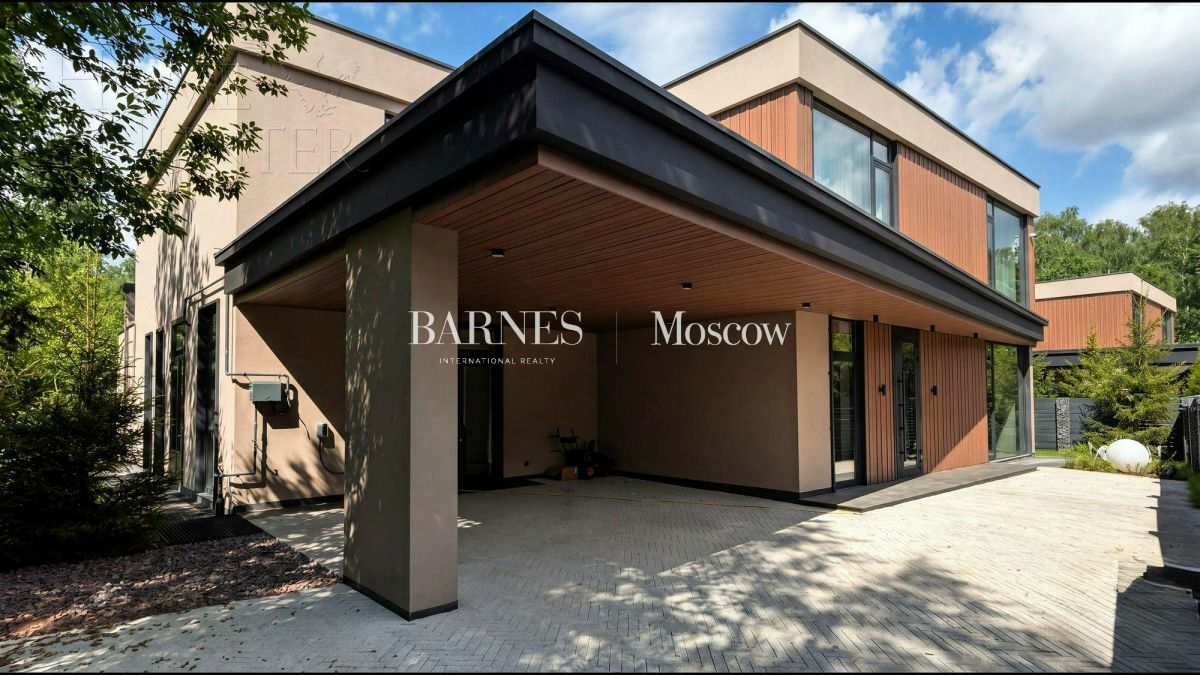 2-этажный коттедж 627.5 м² с отделкой