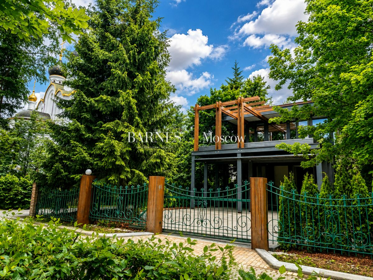 2-этажный коттедж 684 м² с отделкой