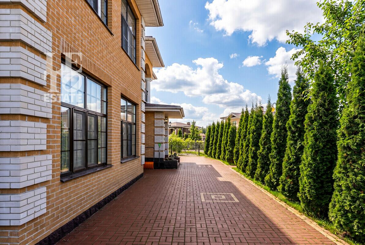 2-этажный коттедж 530 м² с отделкой