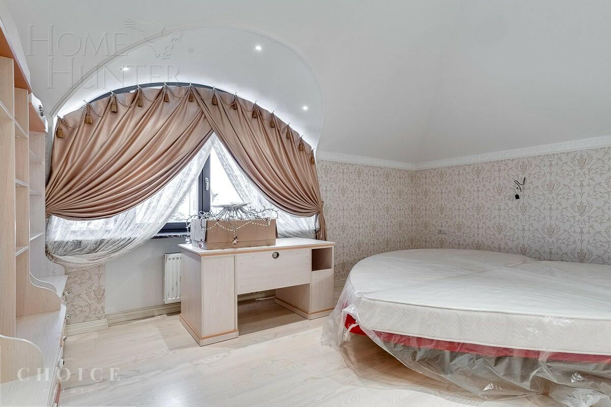 3-этажный коттедж 866 м² с отделкой