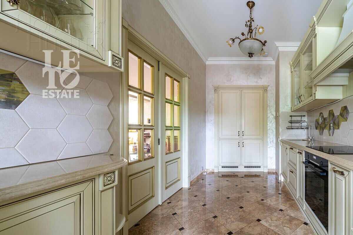 2-этажный коттедж 416.7 м² с отделкой