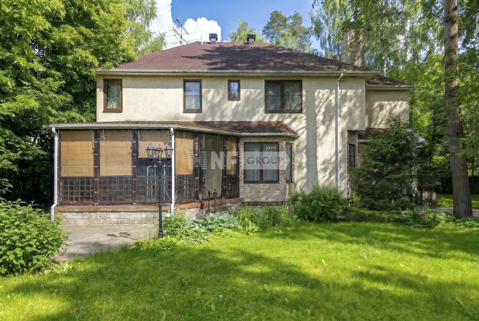 2-этажный коттедж 285 м² с отделкой