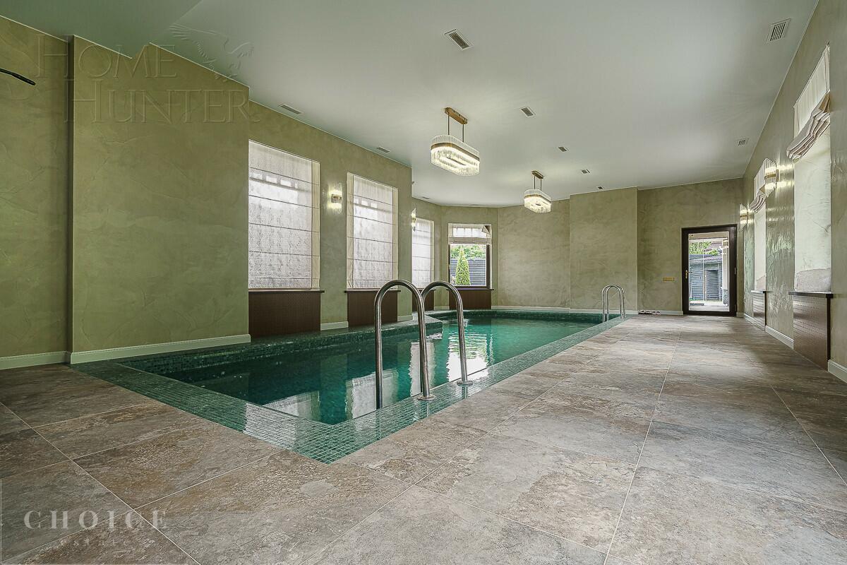 2-этажный коттедж 700 м² с отделкой