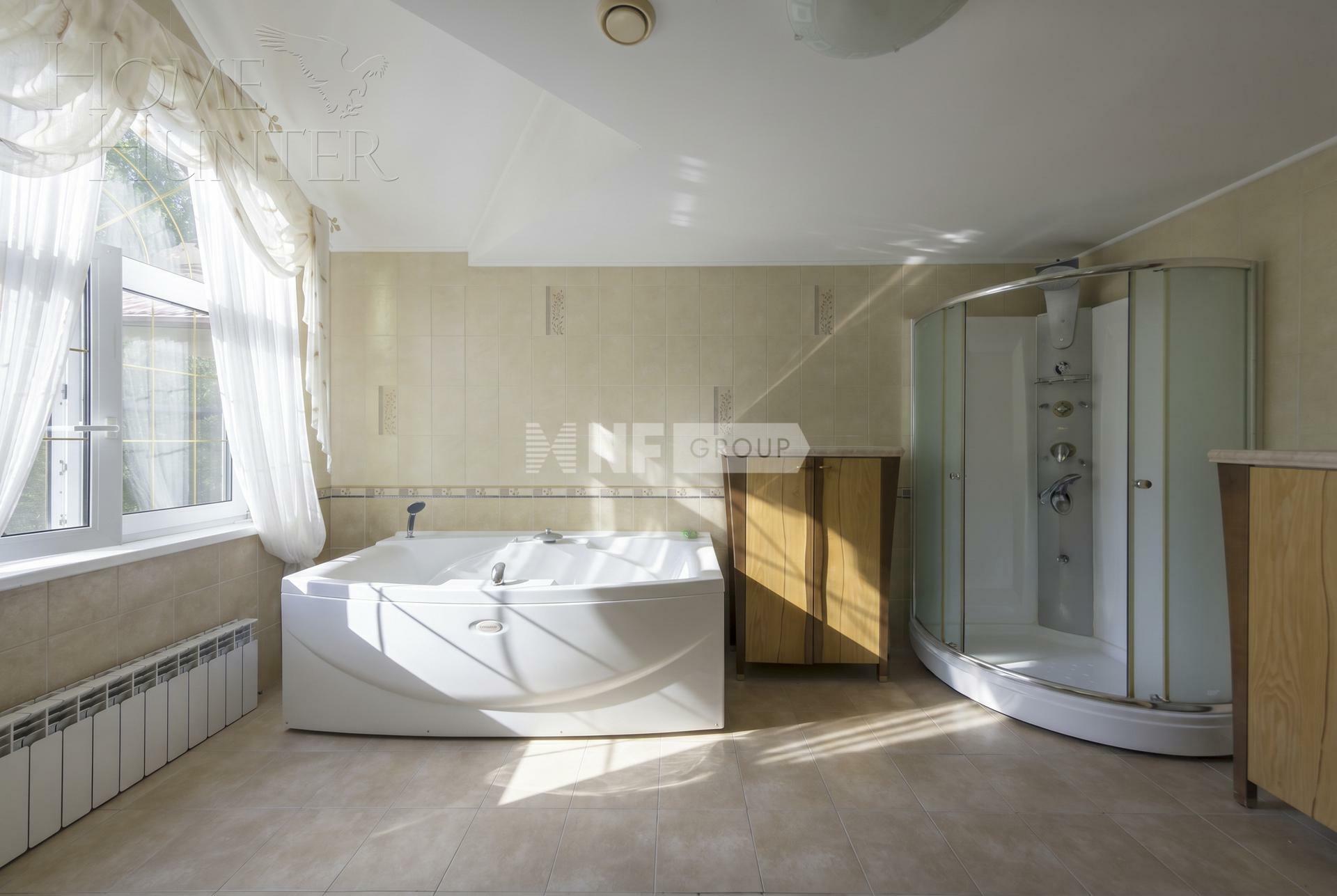 2-этажный коттедж 285 м² с отделкой
