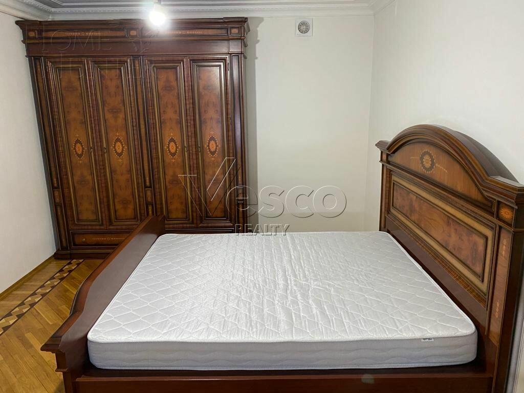 3-этажный коттедж 1 180 м² с отделкой