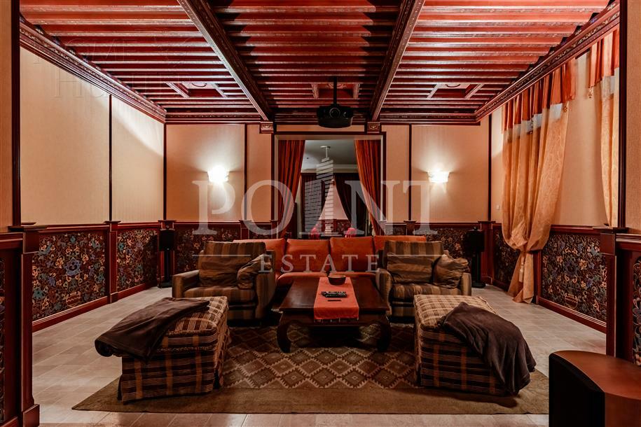 2-этажный коттедж 2 500 м² с отделкой