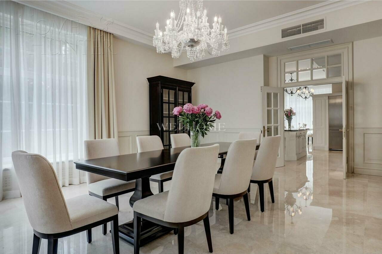 3-этажный коттедж 950 м² с отделкой