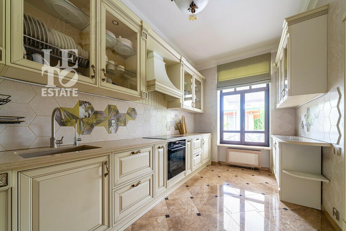 2-этажный коттедж 416.7 м² с отделкой