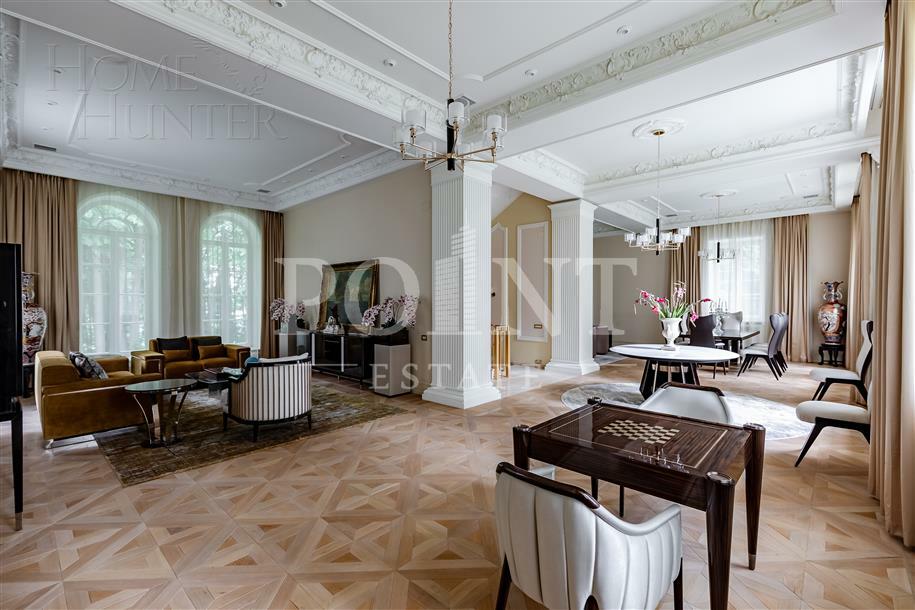 2-этажный коттедж 2 500 м² с отделкой
