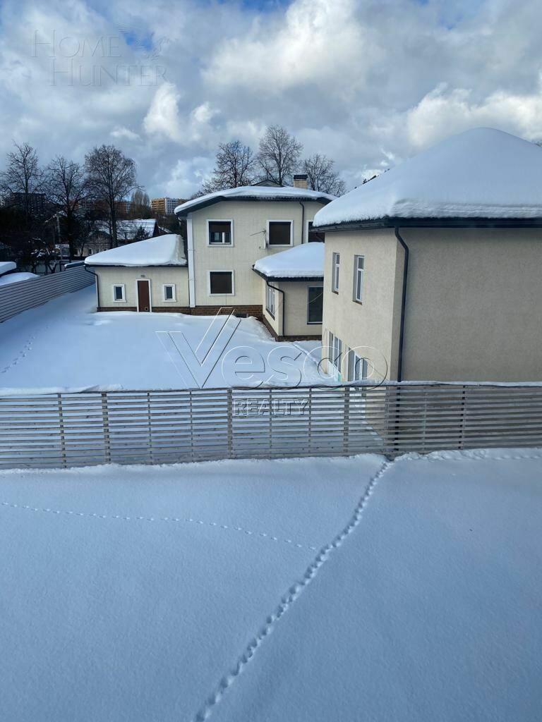 3-этажный коттедж 1 180 м² с отделкой