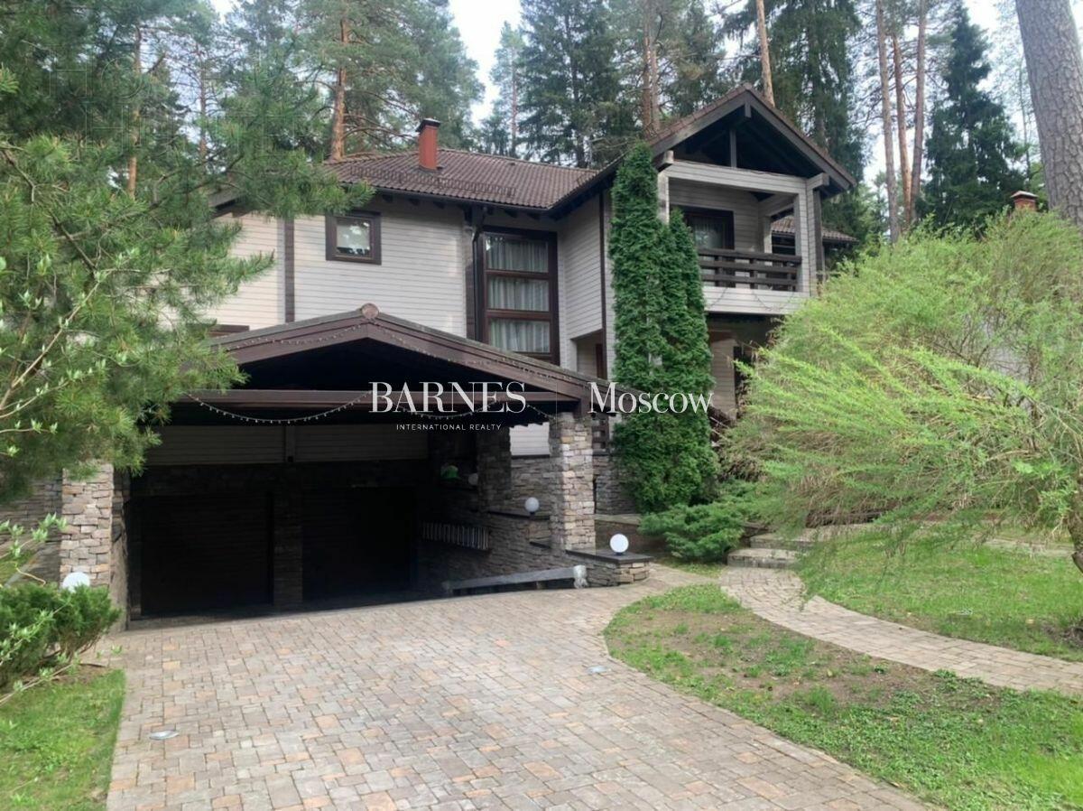 2-этажный коттедж 800 м² с отделкой