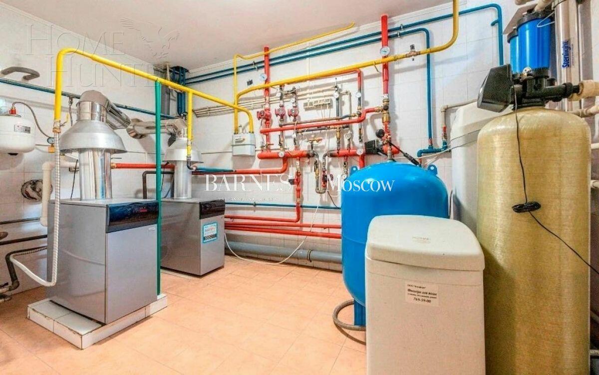 2-этажный коттедж 550 м² с отделкой