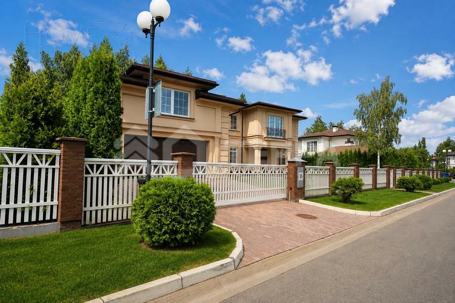 2-этажный коттедж 553.1 м² с отделкой