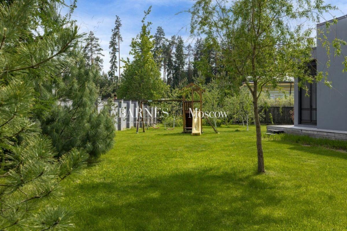 1-этажный коттедж 700 м² с отделкой